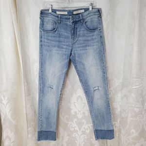 PILCRO Raw Hem Cropped Ankle Jeans
